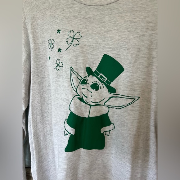 Baby Yoda Light Grey Long Sleeve - Picture 2 of 7
